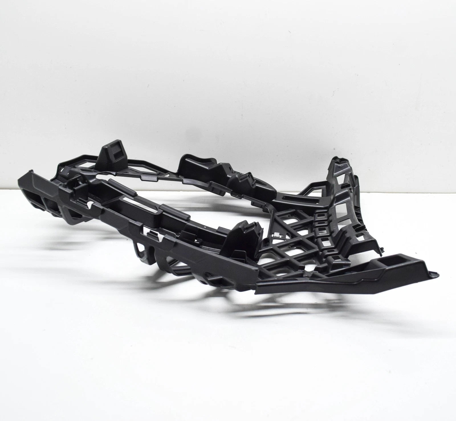 NEW VOLKSWAGEN GOLF SPORTSVAN AM1 FRONT LEFT BUMPER BRACKET 510807723D ORIGINAL