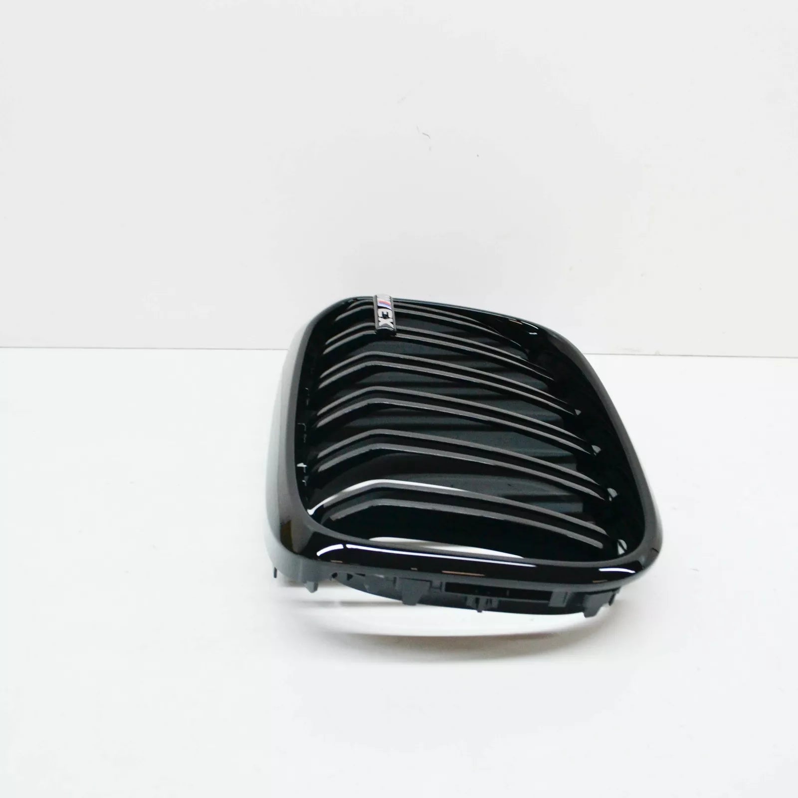 NEW BMW X3 G01, F97 FRONT LEFT BUMPER GRILL 8098087 51118098087 ORIGINAL