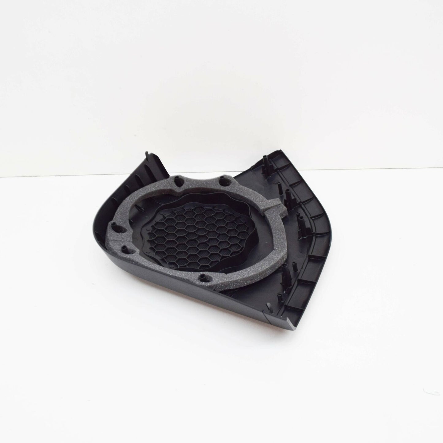 NEW MERCEDES-BENZ C W203 FRONT LEFT DOOR SPEAKER COVER A20372701889051 ORIGINAL