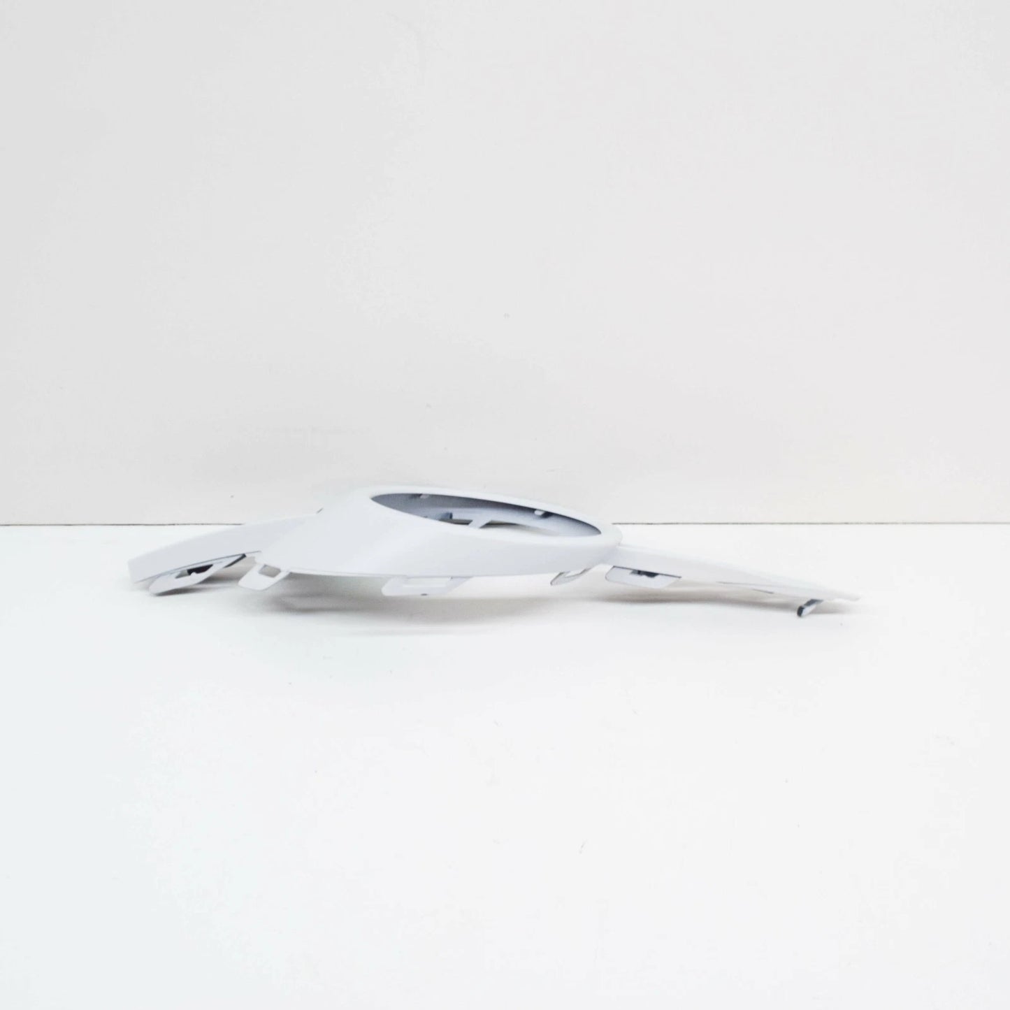 NEW VW CC R-LINE FRONT RIGHT OUTER FOG LIGHT TRIM RING 3C8853212AGRU