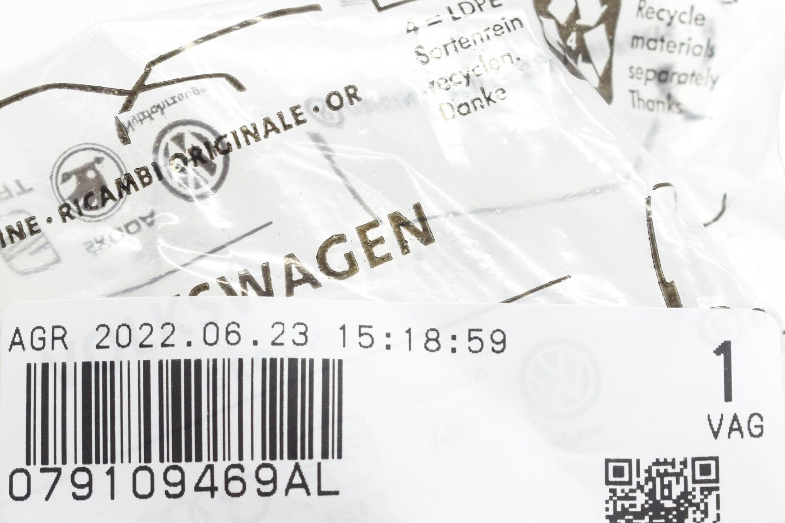 NEW AUDI A4 B8 TIMING CHAIN UPPER GUIDE RAIL 079109469AL ORIGINAL