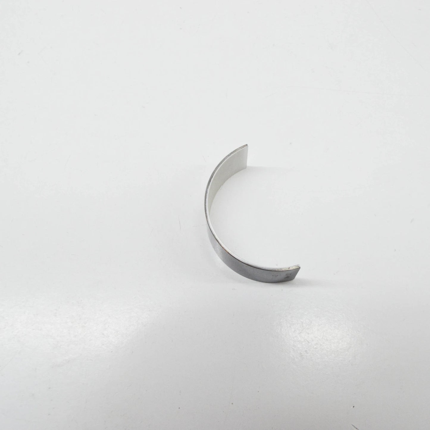 NEW AUDI A3 8P1 UPPER CONNECTING ROD BEARING SHELL 038105701A007 ORIGINAL