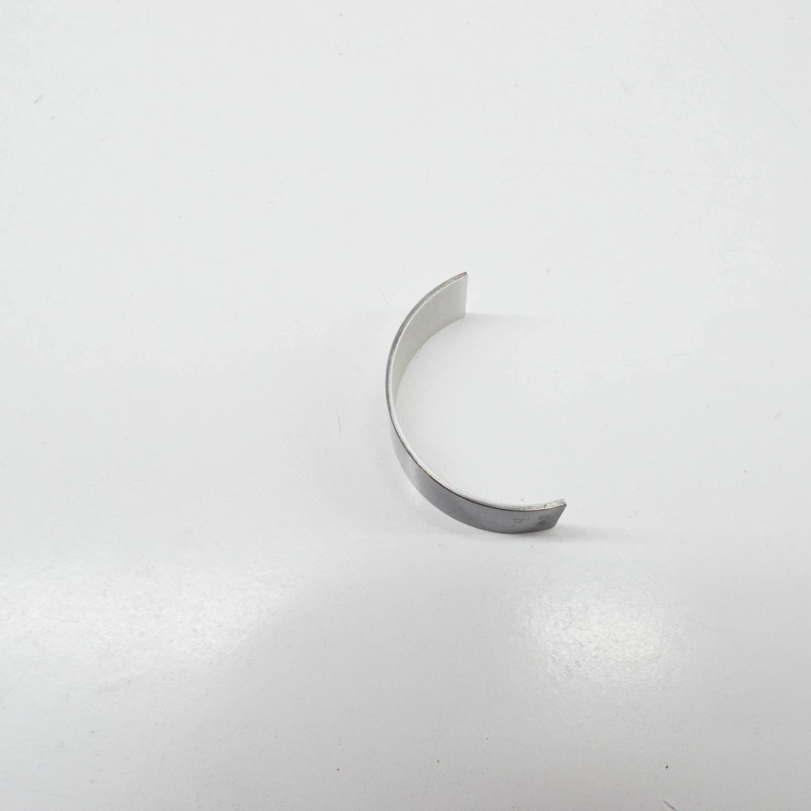 NEW AUDI A3 8P1 UPPER CONNECTING ROD BEARING SHELL 038105701A007 ORIGINAL