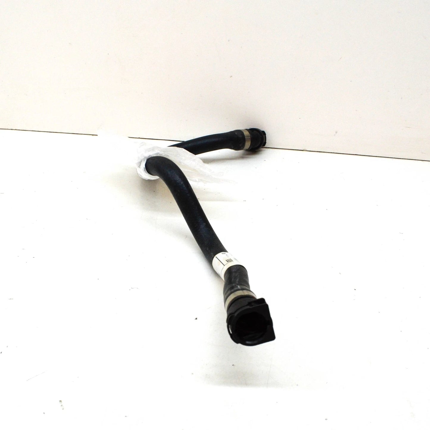 NEW BMW 7 E65 EXPANSION TANK HOSE 17127508015 7508015 ORIGINAL