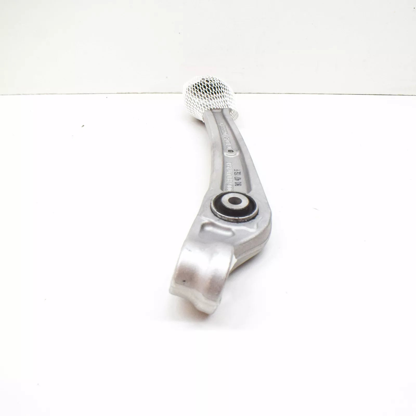 NEW AUDI A4 B8 FRONT RIGHT FRONT WISHBONE LINK 8K0407152F ORIGINAL