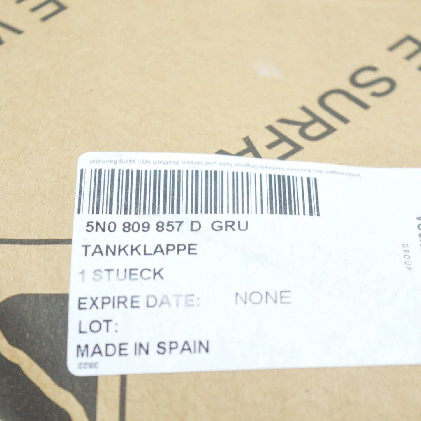 NEW VW TIGUAN 5N FUEL FILLER CAP LID W/COLLECTING TRAY 5N0809857DGRU