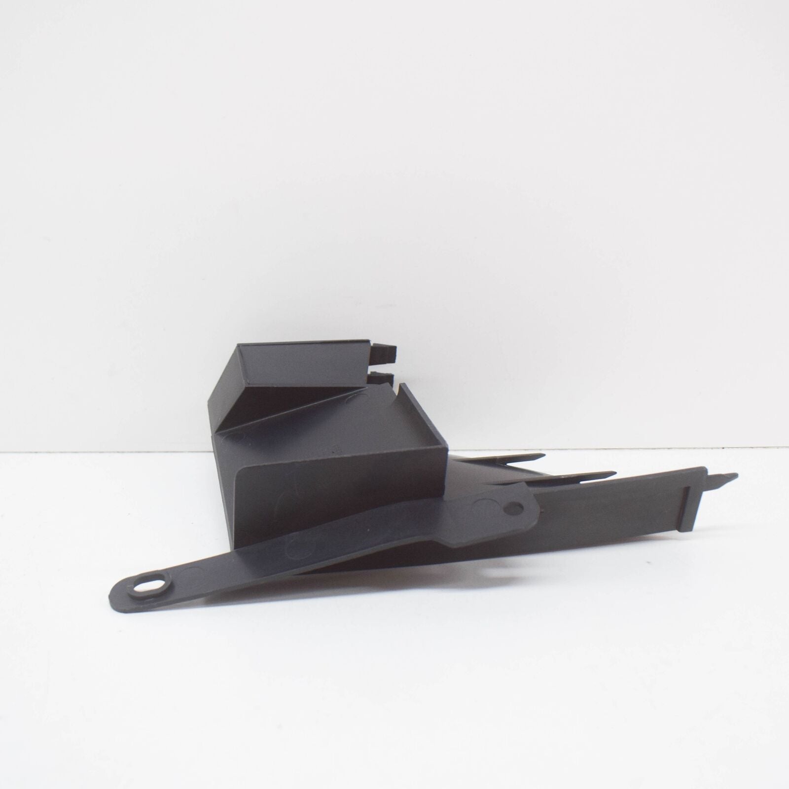 NEW MERCEDES-BENZ CL-CLASS C216 COUPE AIR BAFFLE A2165050330 ORIGINAL