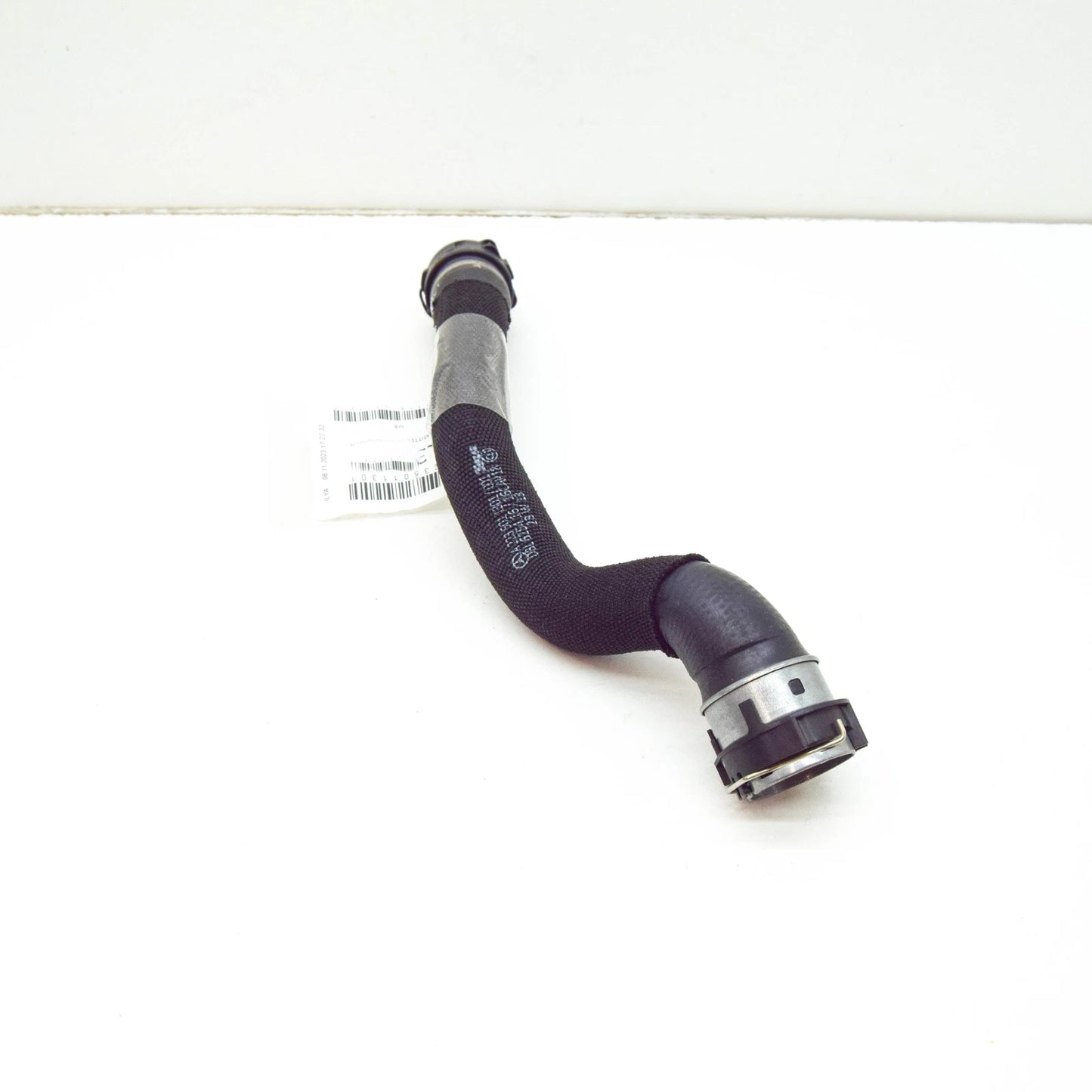 NEW MERCEDES-BENZ S W223 COOLANT HOSE PIPE A2235011301 ORIGINAL
