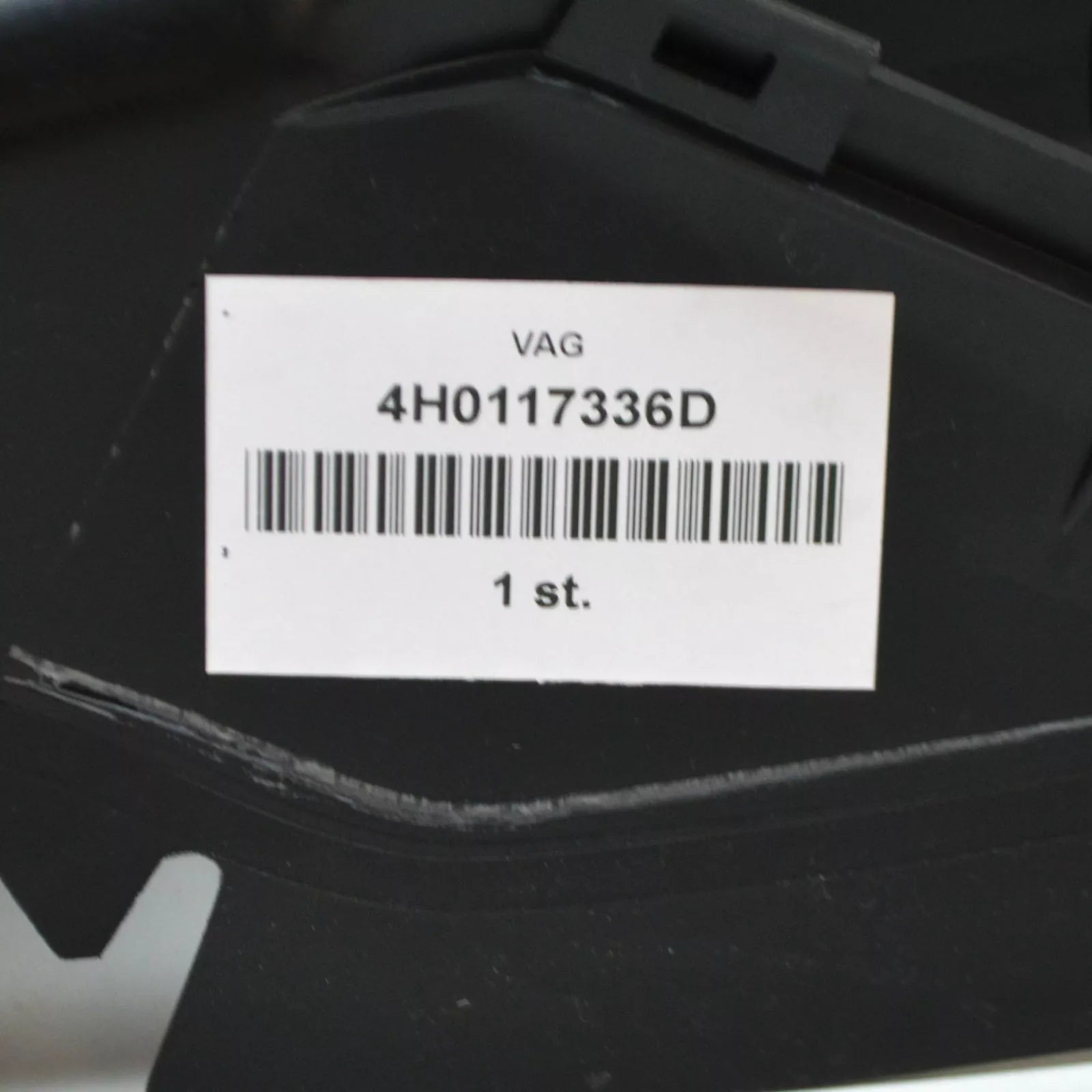 NEW AUDI A8 4H RIGHT RADIATOR AIR GUIDE 4H0117336D