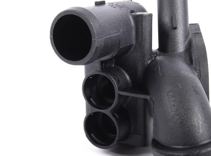 NEW AUDI A3 8P COOLANT REGULATOR HOUSING 022121117C