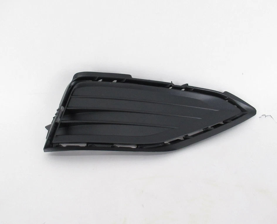 NEW VOLKSWAGEN JETTA A7 MK7 FRONT RIGHT BUMPER GRILLE 17A8536669B9