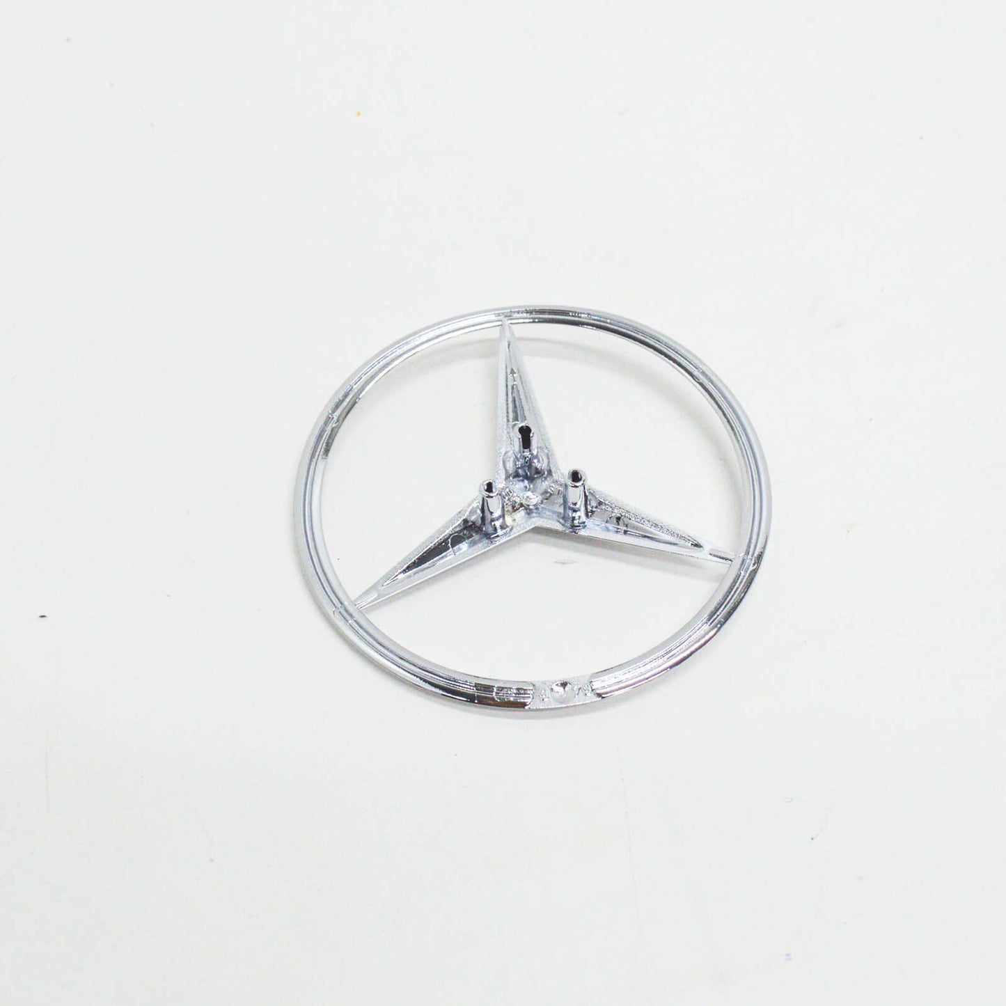 NEW MERCEDES BENZ CLK C209 REAR TRUNK BOOT BADGE EMBLEM A2097580058 ORIGINAL