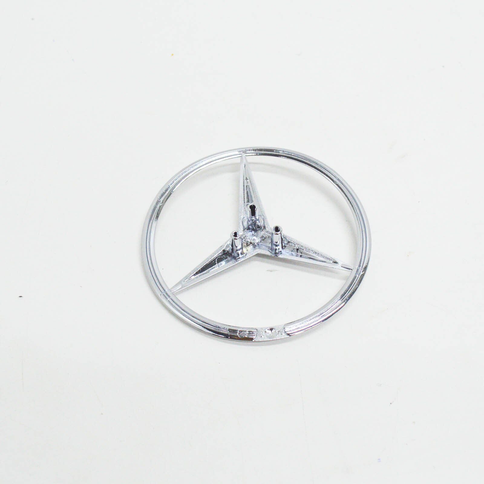NEW MERCEDES BENZ CLK C209 REAR TRUNK BOOT BADGE EMBLEM A2097580058 ORIGINAL