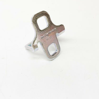 NEW MERCEDES-BENZ CLA COUPE C117 TAILGATE BOOTLID LOCK A2047580003 ORIGINAL