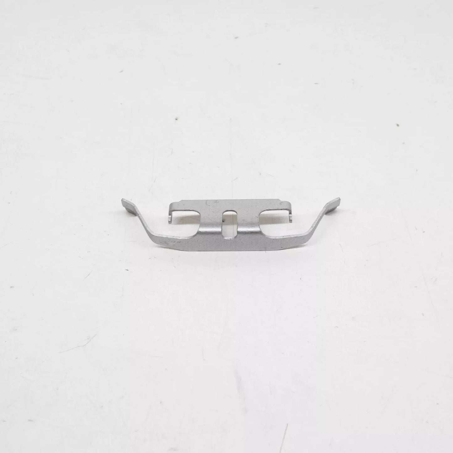 NEW BMW 1 F20 FRONT BRAKE PAD CARRIER CLIP 34106790927 ORIGINAL