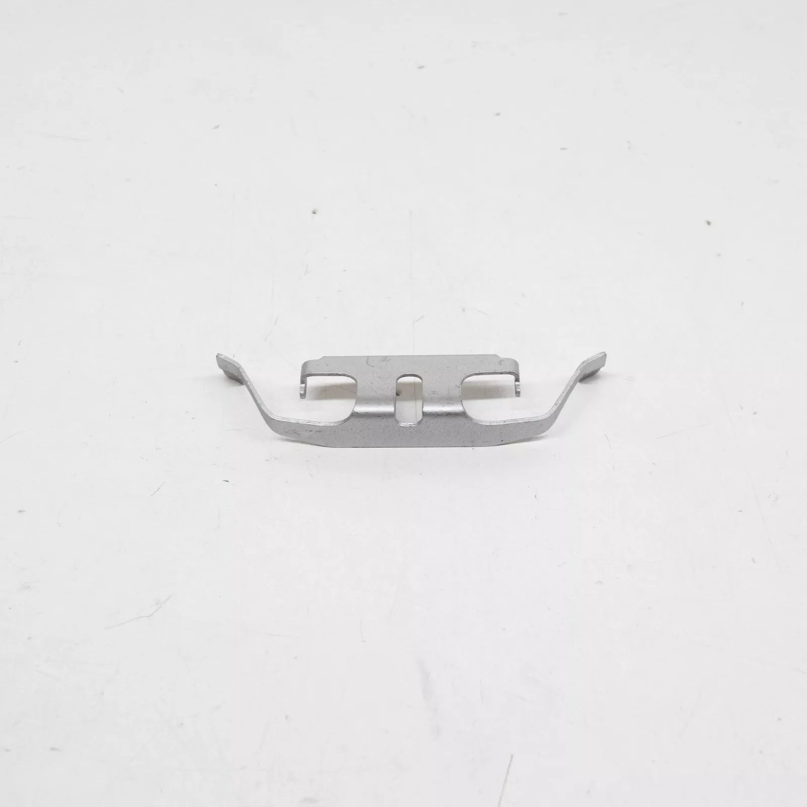 NEW BMW 1 F20 FRONT BRAKE PAD CARRIER CLIP 34106790927 ORIGINAL