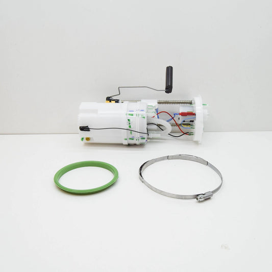 NEW BMW X5 E70 FUEL PUMP 16117207599 7207599 ORIGINAL