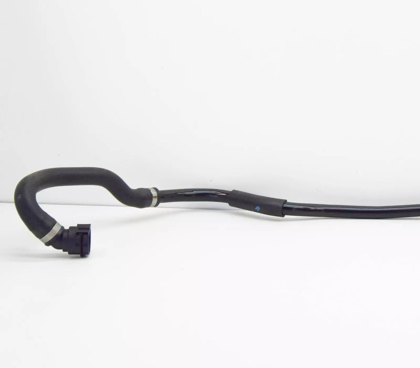 NEW MB GLC COUPE C253 RADIATOR COOLANT HOSE A2135002100 ORIGINAL