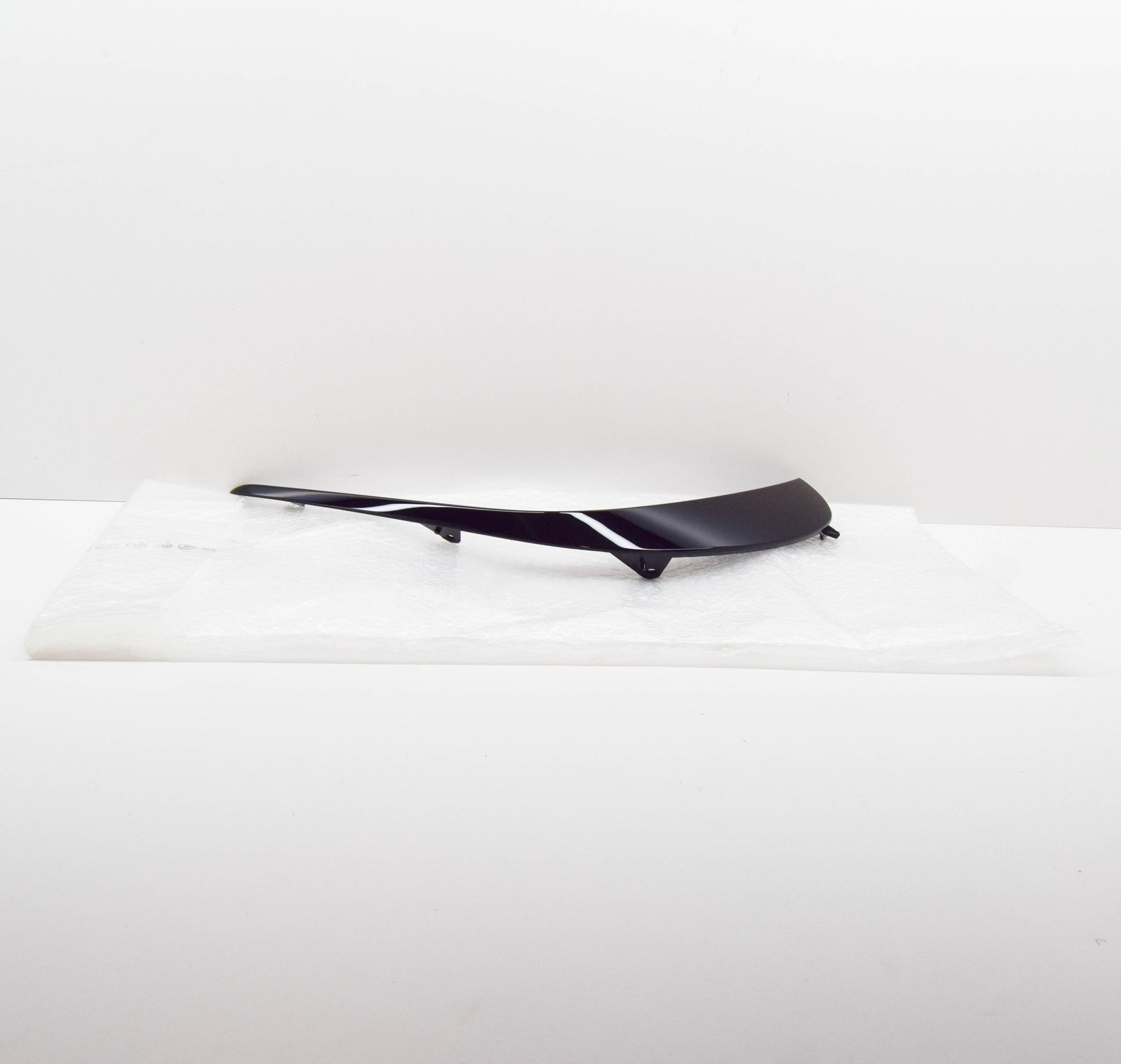 NEW MERCEDES-BENZ E W213 FRONT RIGHT BUMPER MOLDING AMG A2138850205 ORIGINAL