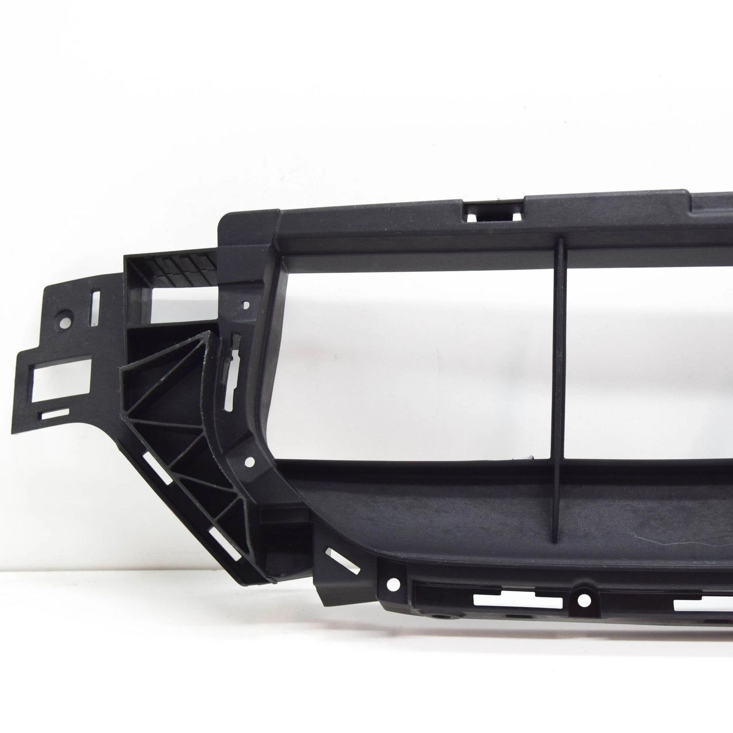 NEW AUDI RS6 C7 FRONT BUMPER UPPER CENTRE CLOSING ELEMENT 4G0807233D ORIGINAL