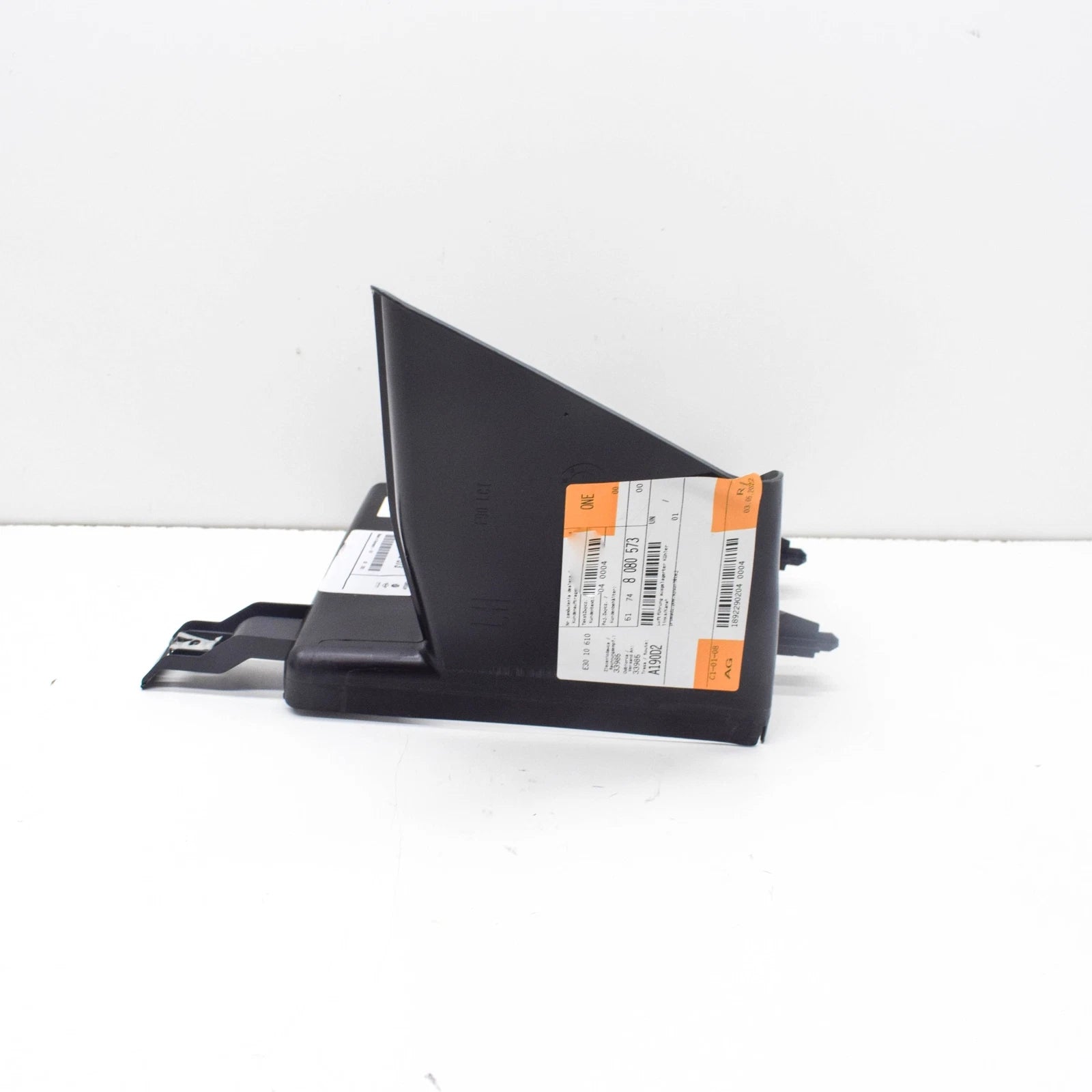 NEW BMW M5 F90 LEFT RADIATOR AIR DUCT 51748080573 ORIGINAL