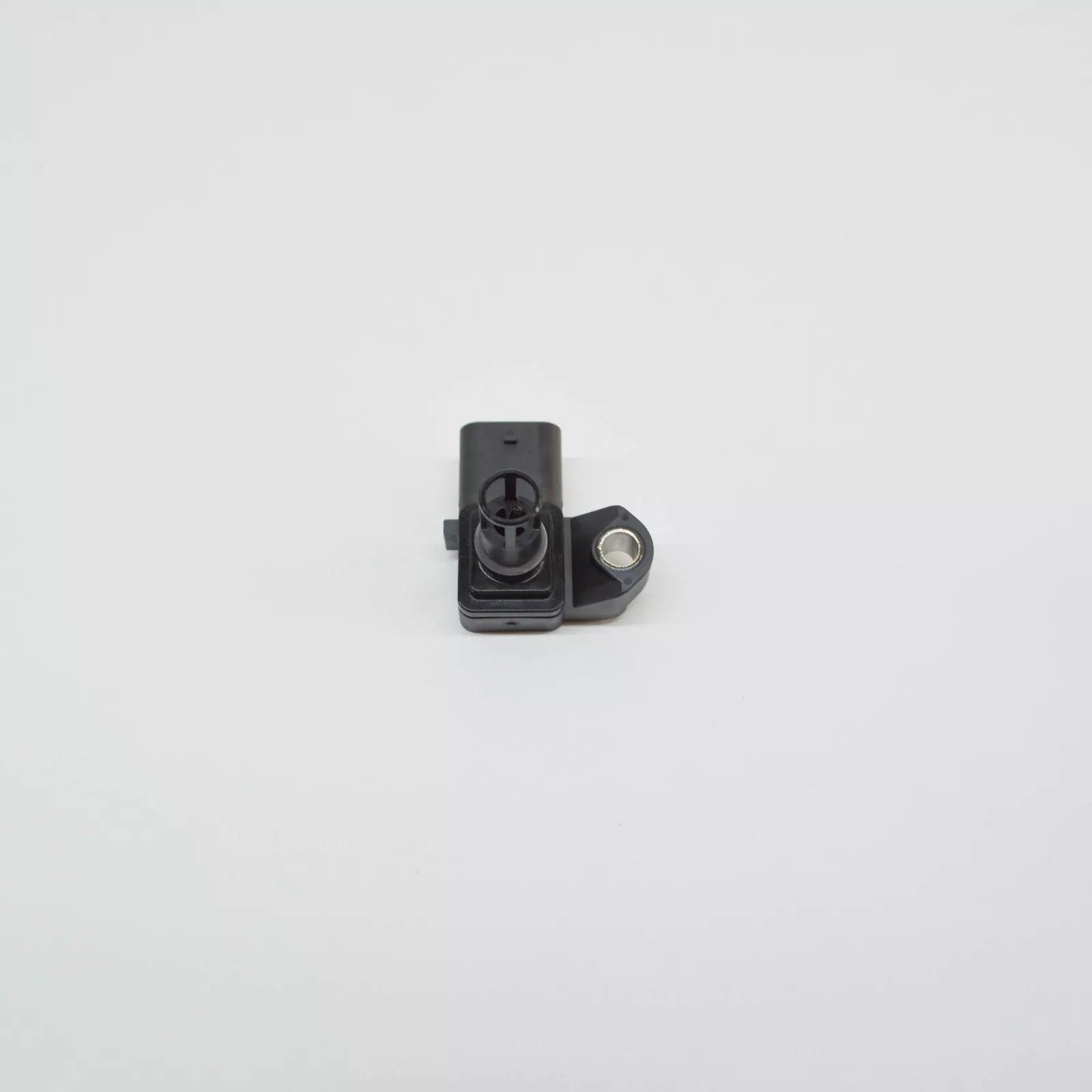 NEW BMW 3 G20, G28 MAP SENSOR 13628637900 8637900 ORIGINAL