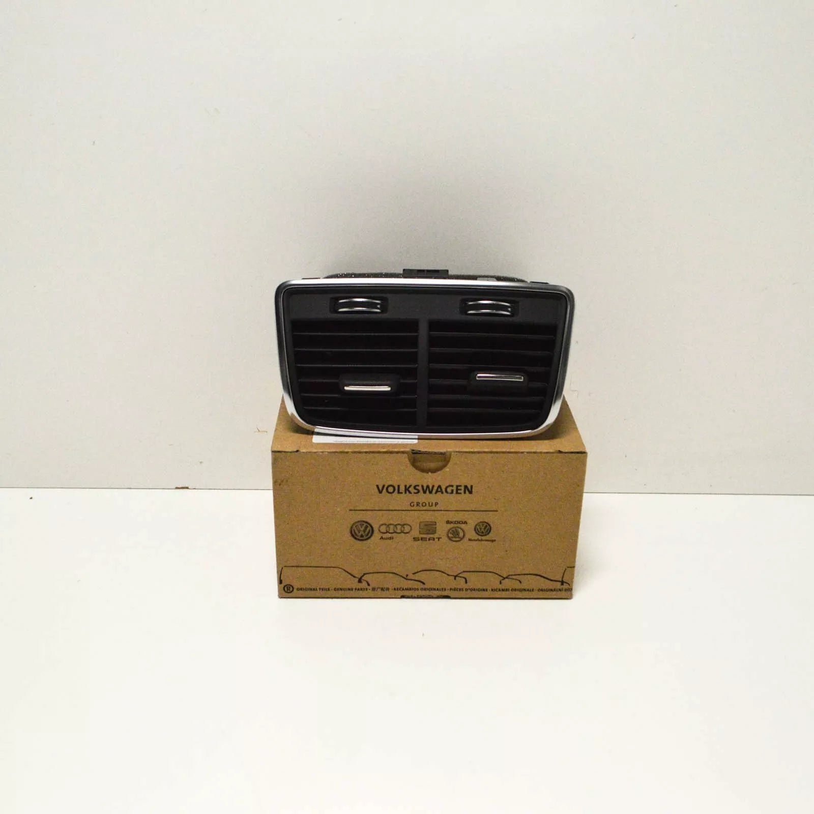 NEW AUDI A6 C7 DASHBOARD HEATER CENTER AIR VENT 4G0819203C6PS