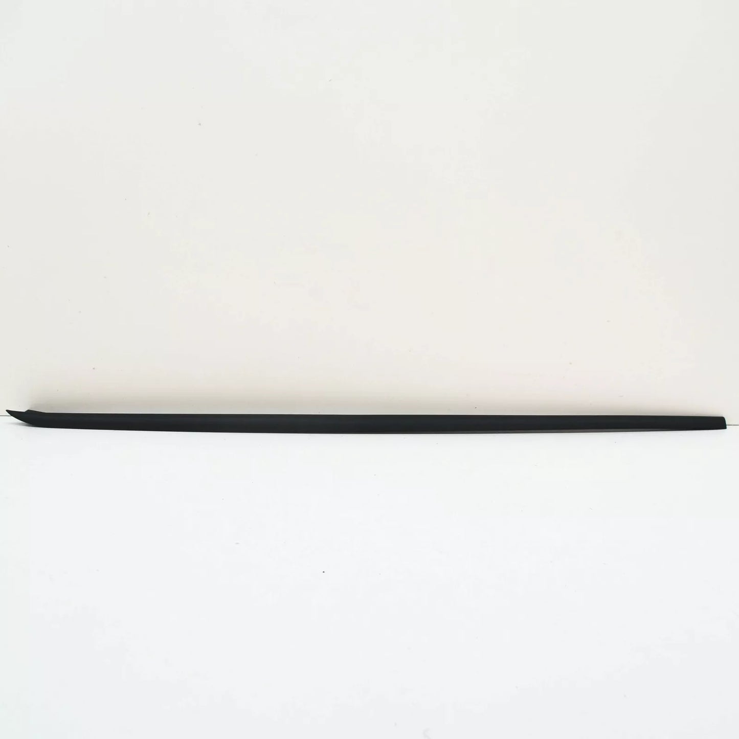 NEW VW GOLF SPORTSVAN MK7 FRONT WINDSHIELD LEFT VERTICAL TRIM 510854327A5AP