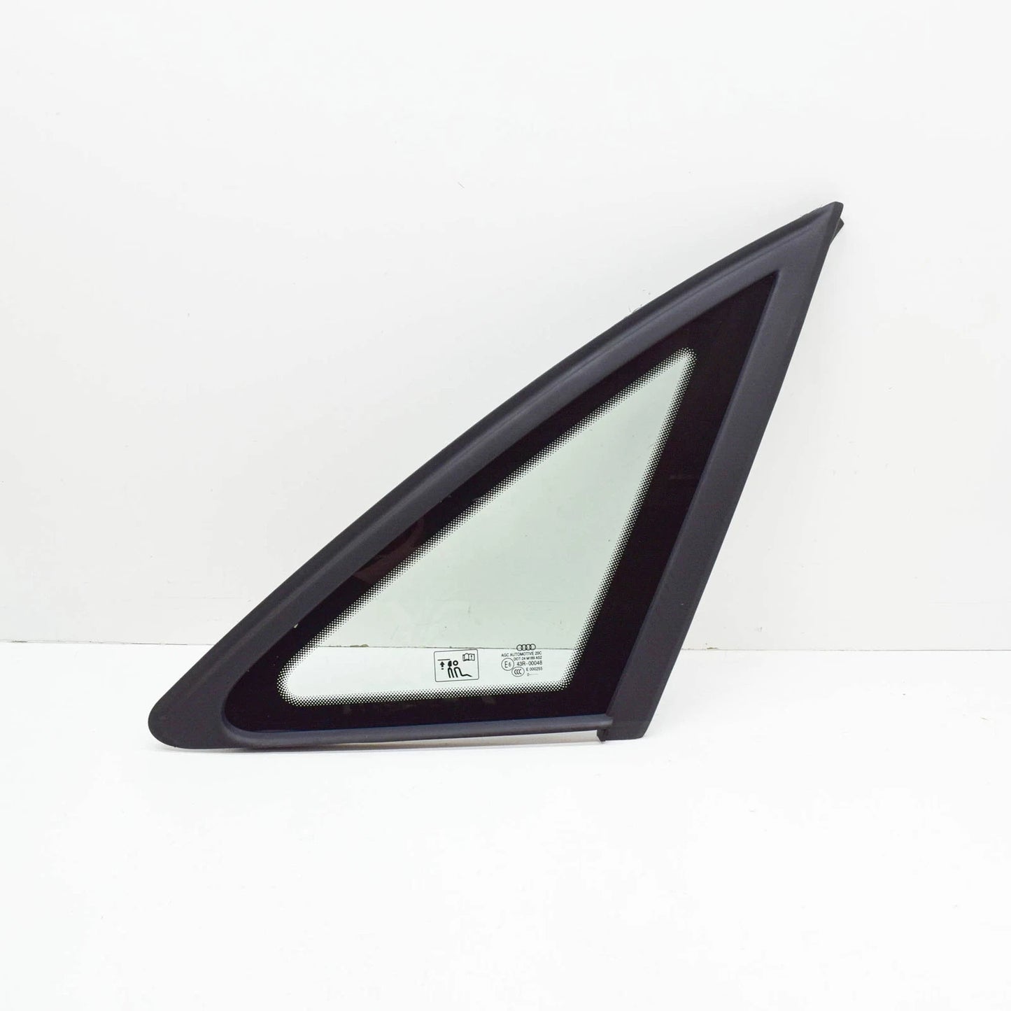 NEW AUDI A4 B8 REAR RIGHT DOOR QUARTER WINDOW 8K5845300GNVB ORIGINAL