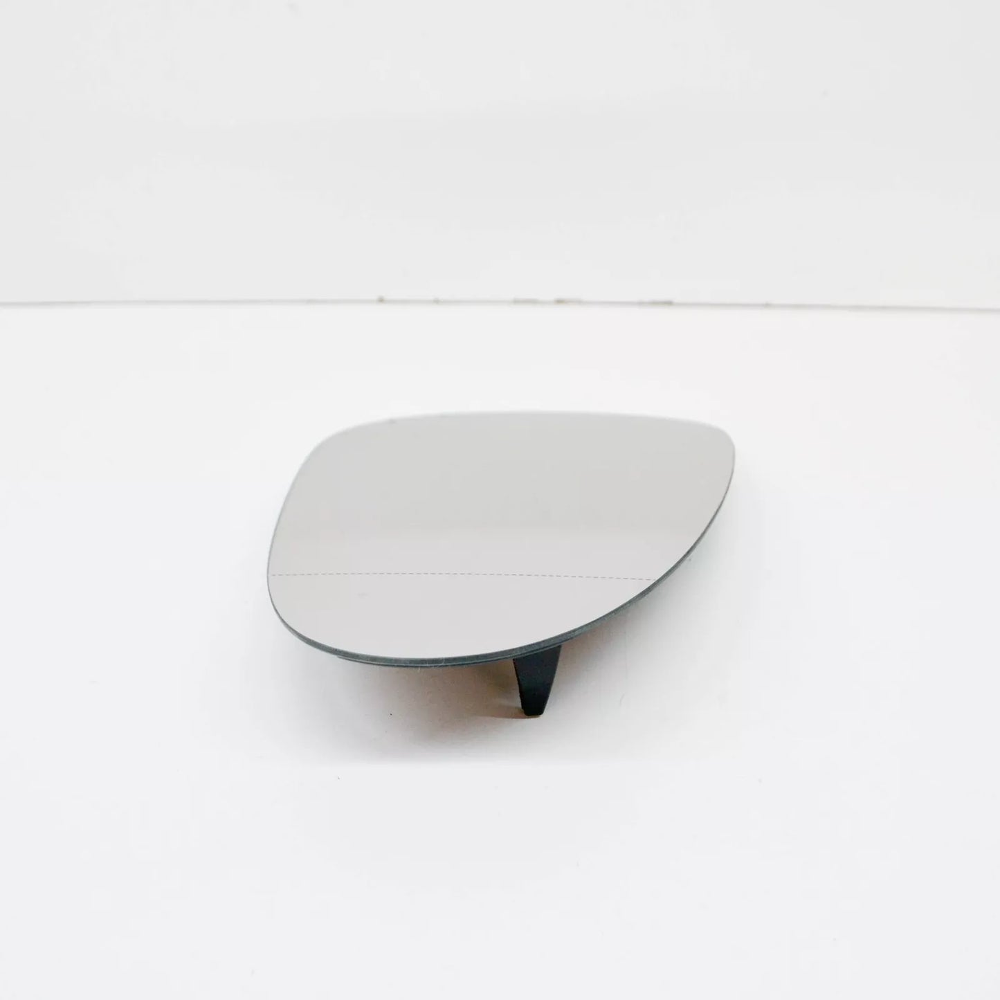 NEW VW TOUAREG 7P FRONT RIGHT DOOR MIRROR GLASS 7P6857522C