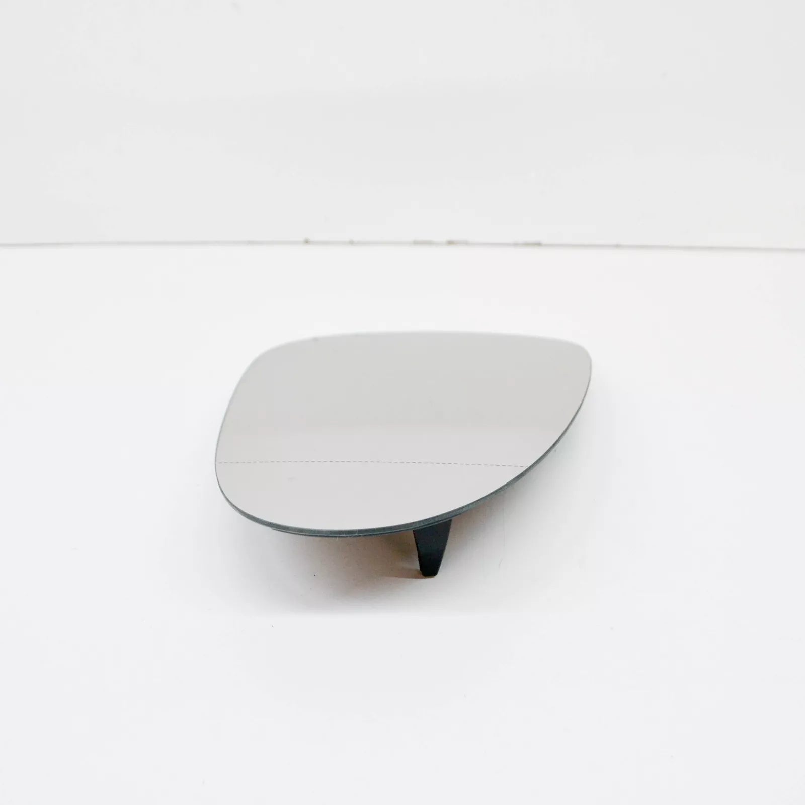 NEW VW TOUAREG 7P FRONT RIGHT DOOR MIRROR GLASS 7P6857522C