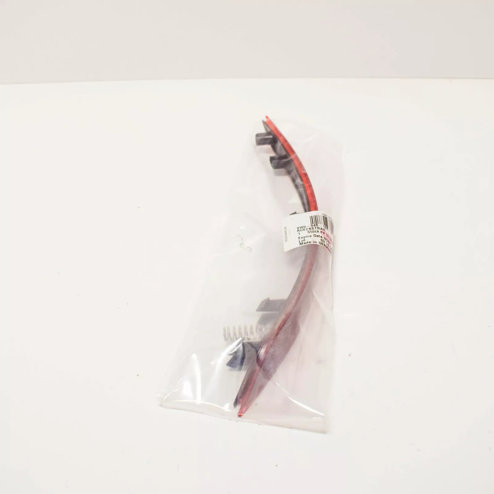 NEW AUDI A4 AVANT B9 REAR BUMPER LEFT REFLECTOR 8W9945105A ORIGINAL