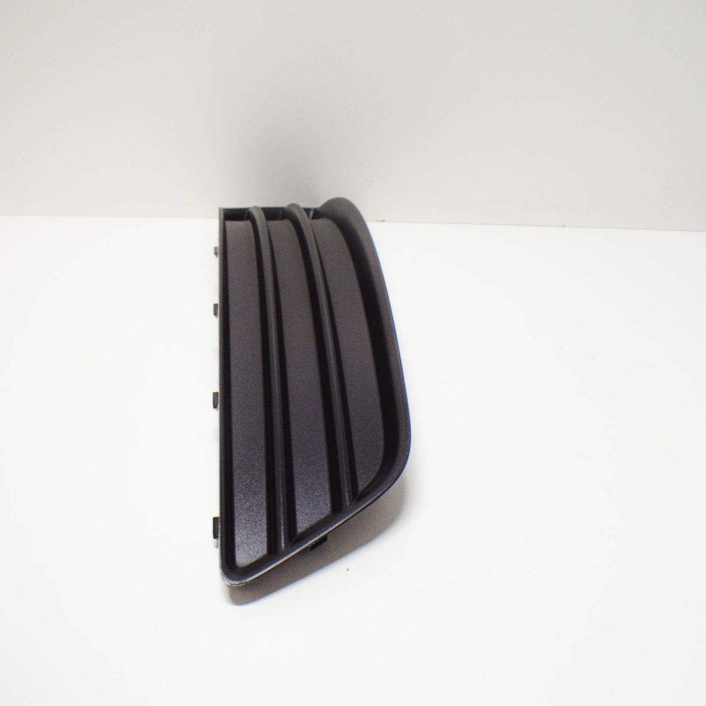 NEW AUDI A3 S3 8P FRONT RIGHT FOG LIGHT GRILLE 8P0807682D9B9 ORIGINAL