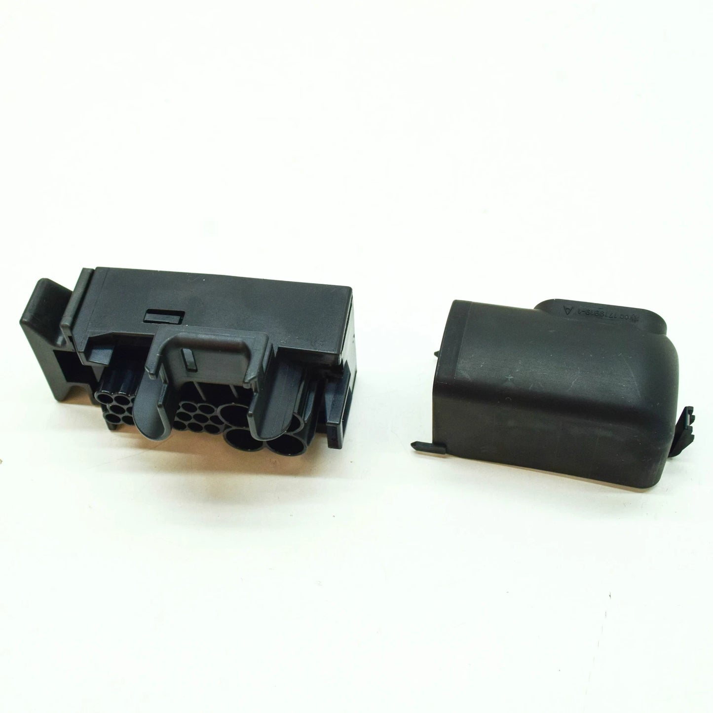 NEW VOLKSWAGEN ARTEON 3H7 25 PIN FLAT CONTACT HOUSING 1K0973213 ORIGINAL