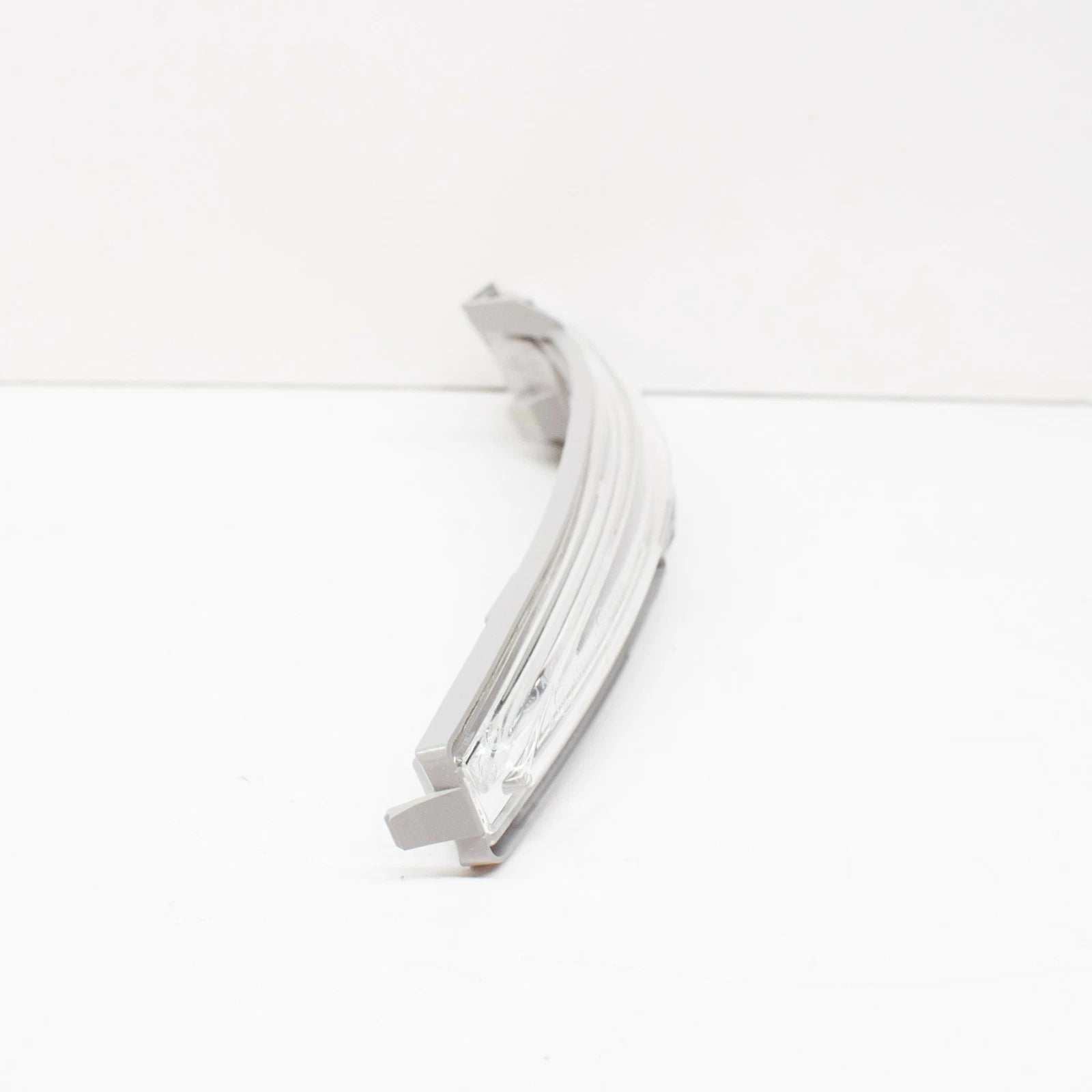 NEW MERCEDES BENZ C W205 LEFT WING MIRROR TURN SIGNAL A0999067301 ORIGINAL