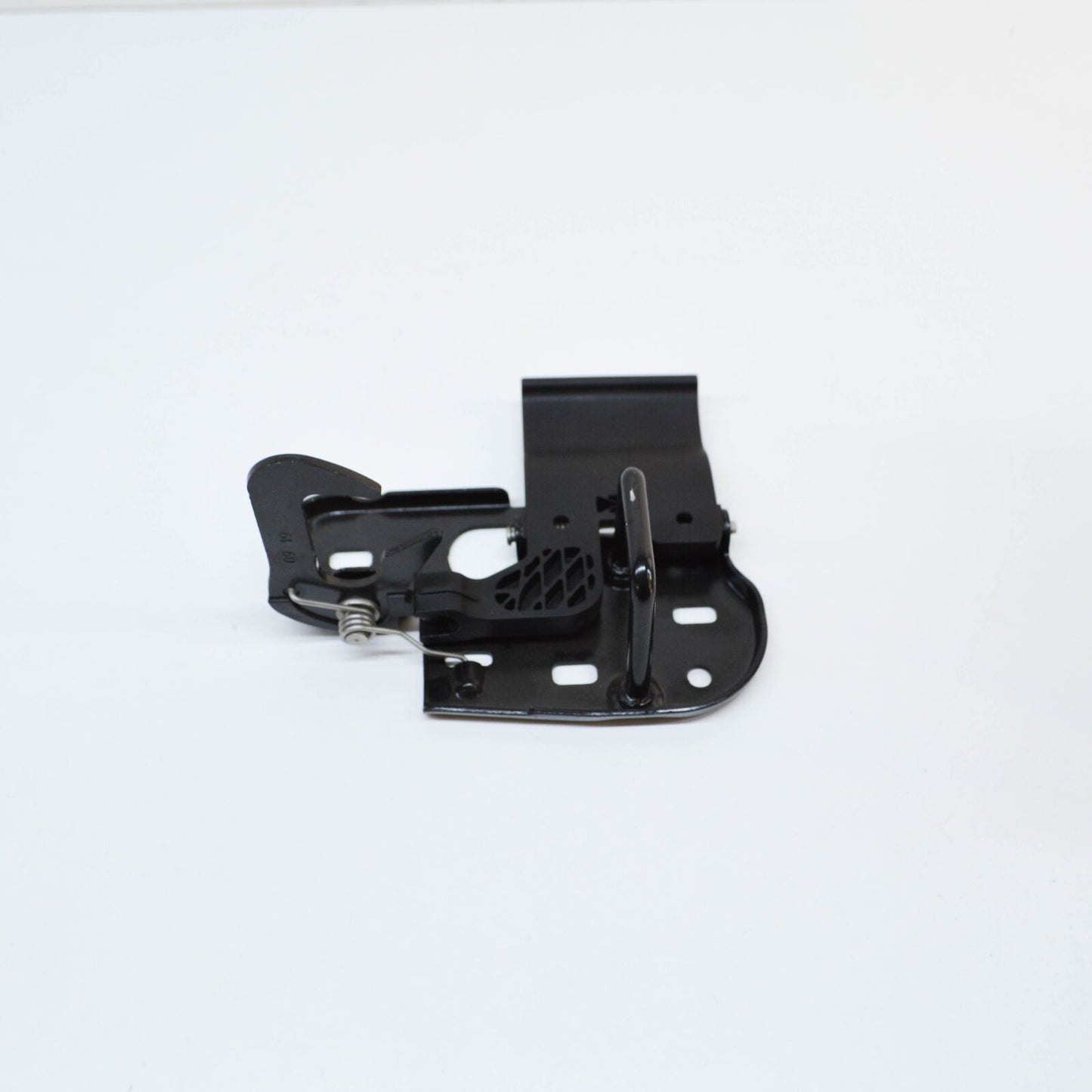 NEW VOLKSWAGEN PASSAT CC ENGINE HOOD CATCH HOOK 3C8823480A ORIGINAL