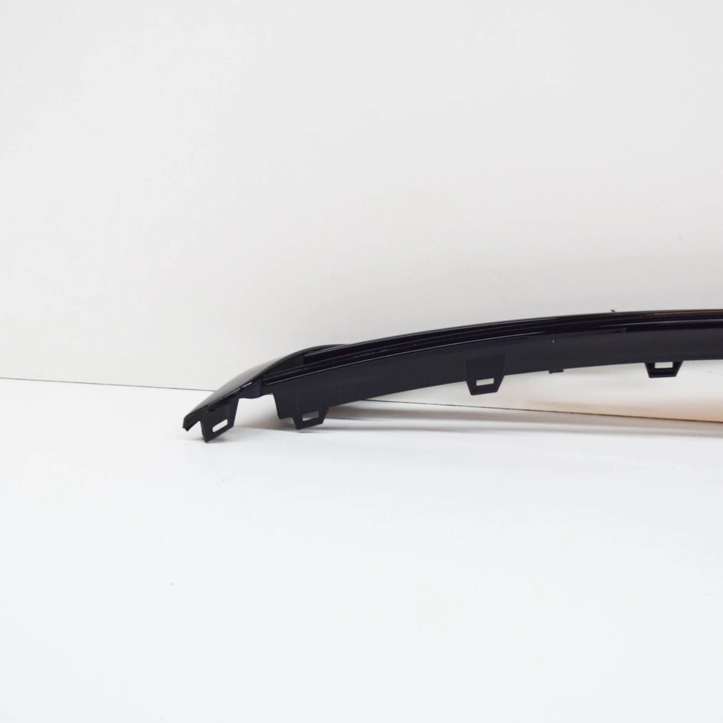 NEW VW SCIROCCO 137 FRONT UPPER CENTER GRILLE 1K8853761C041 ORIGINAL