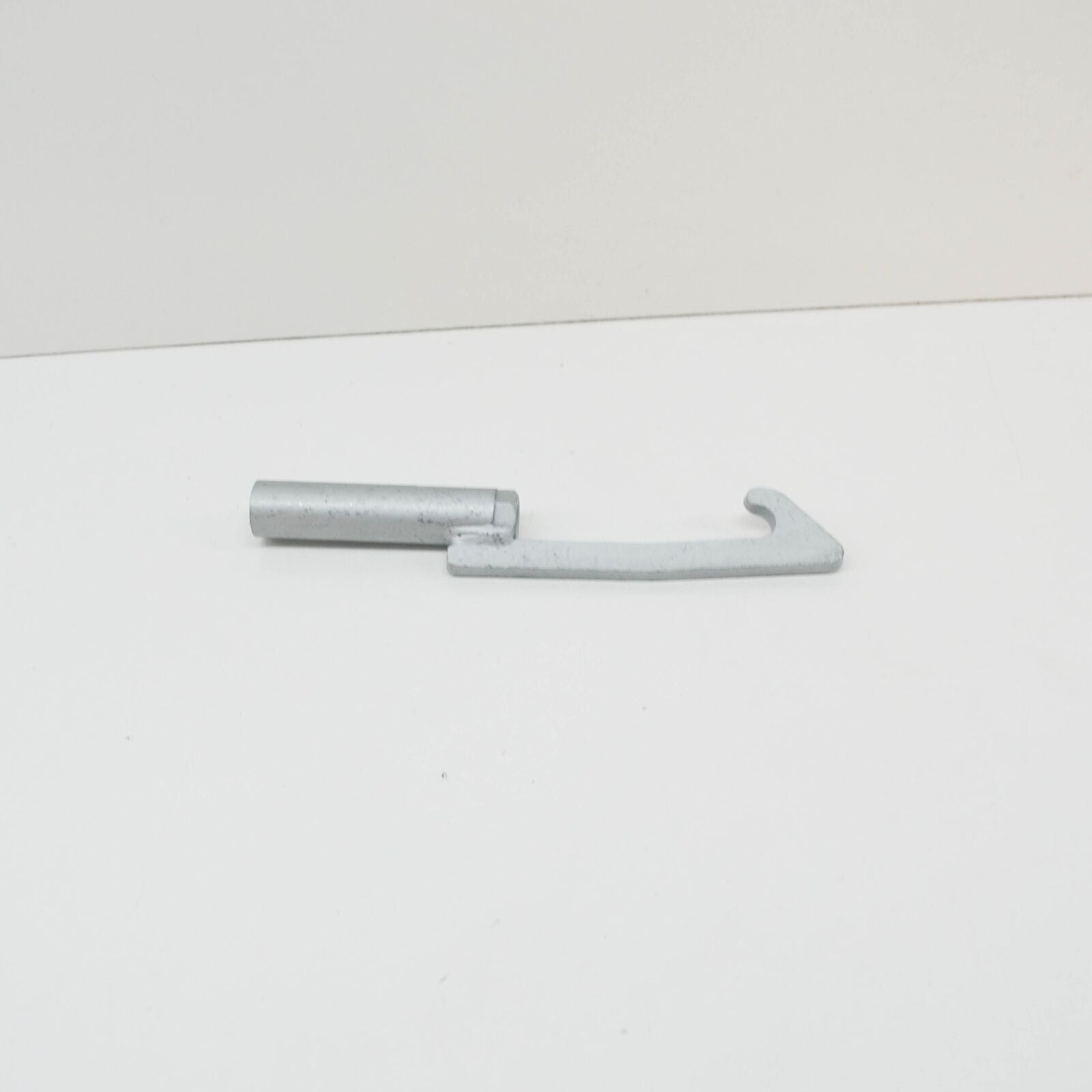 NEW MERCEDES-BENZ SPRINTER 906 SPARE WHEEL TENSIONING BOLT A9014000370 ORIGINAL