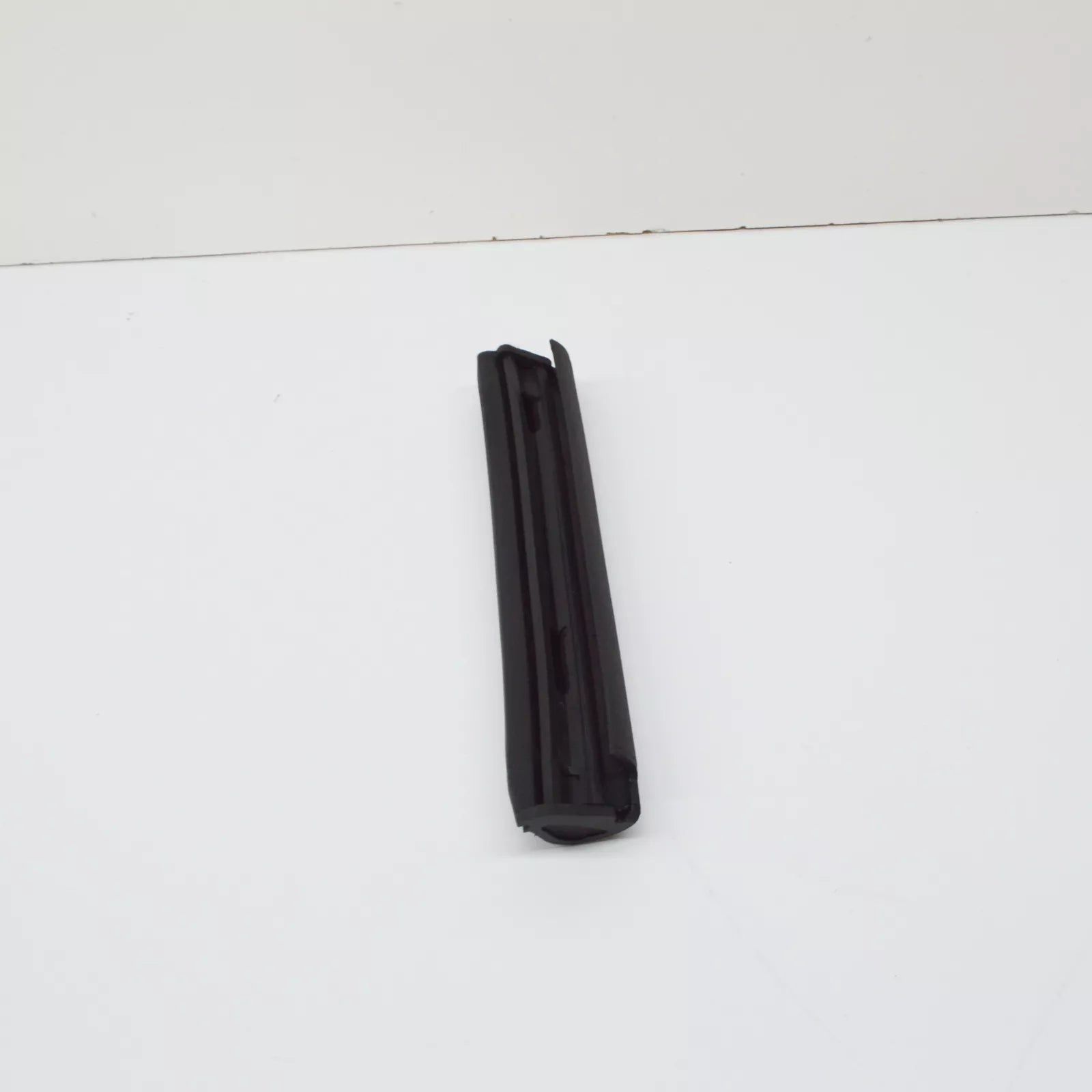 NEW AUDI TT 8J SOFT TOP FRAME FRONT RIGHT SEAL 8J7871456 ORIGINAL