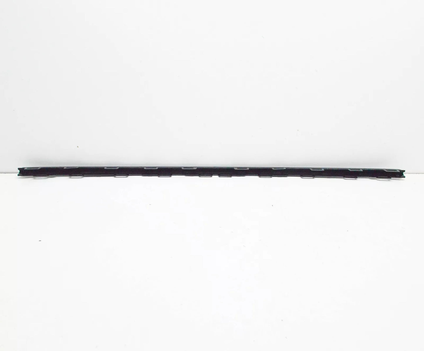 NEW AUDI E-TRON SPORTBACK FRONT BUMPER CENTER MOLDING TRIM 4KE853057Y9B