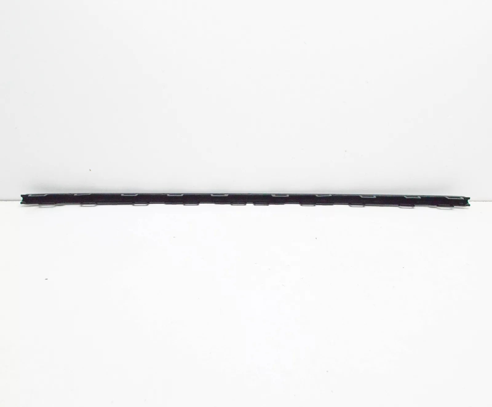 NEW AUDI E-TRON SPORTBACK FRONT BUMPER CENTER MOLDING TRIM 4KE853057Y9B