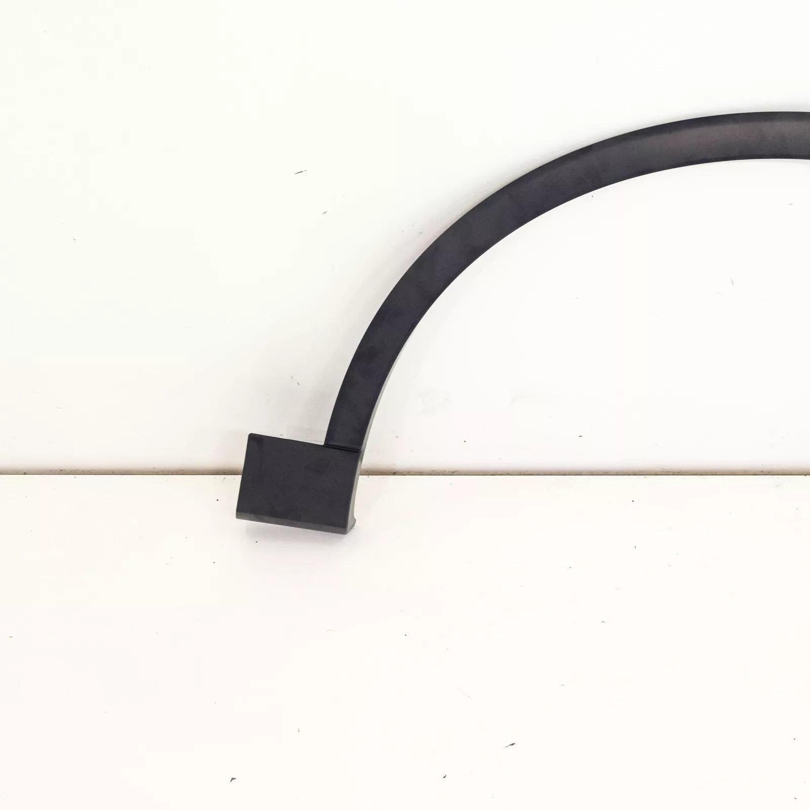 NEW AUDI Q7 4M FRONT RIGHT WHEEL ARCH MOLDING TRIM 4M0853718EGRU ORIGINAL