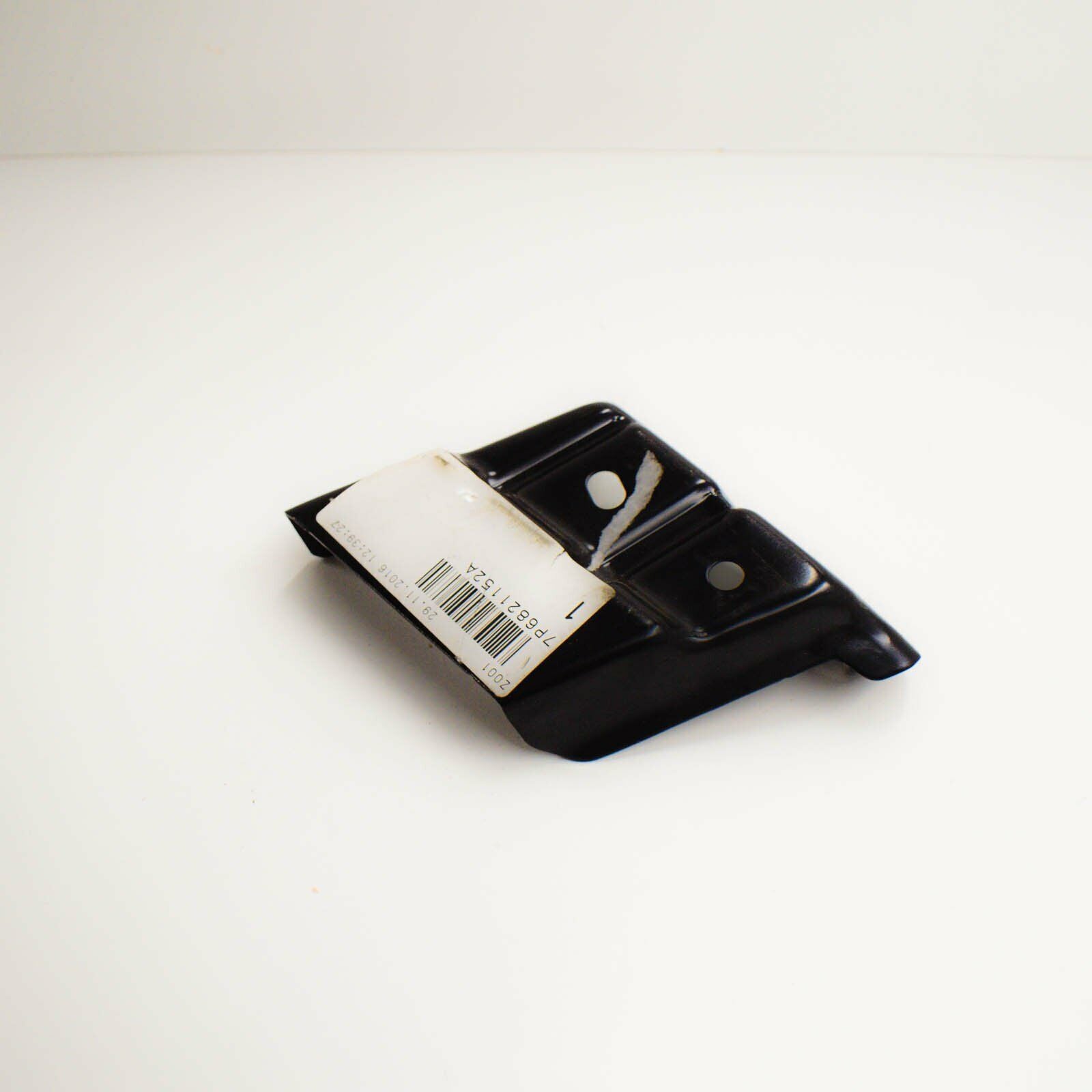 NEW VW TOUAREG 7P FRONT RIGHT FENDER HOLDER 7P6821152A 2011 ORIGINAL