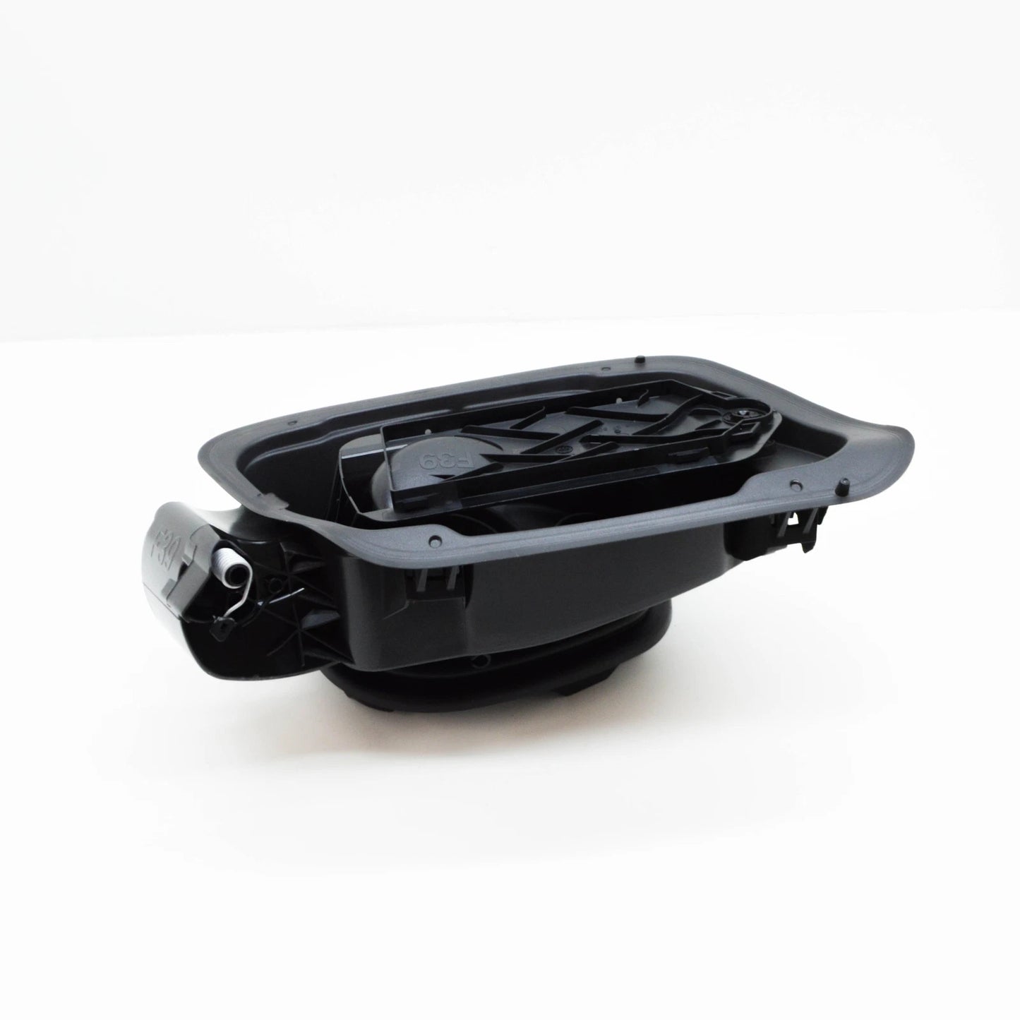 NEW BMW X2 F39 FUEL FILLER SYSTEM HOUSING 51177441615 7441615 2018 ORIGINAL