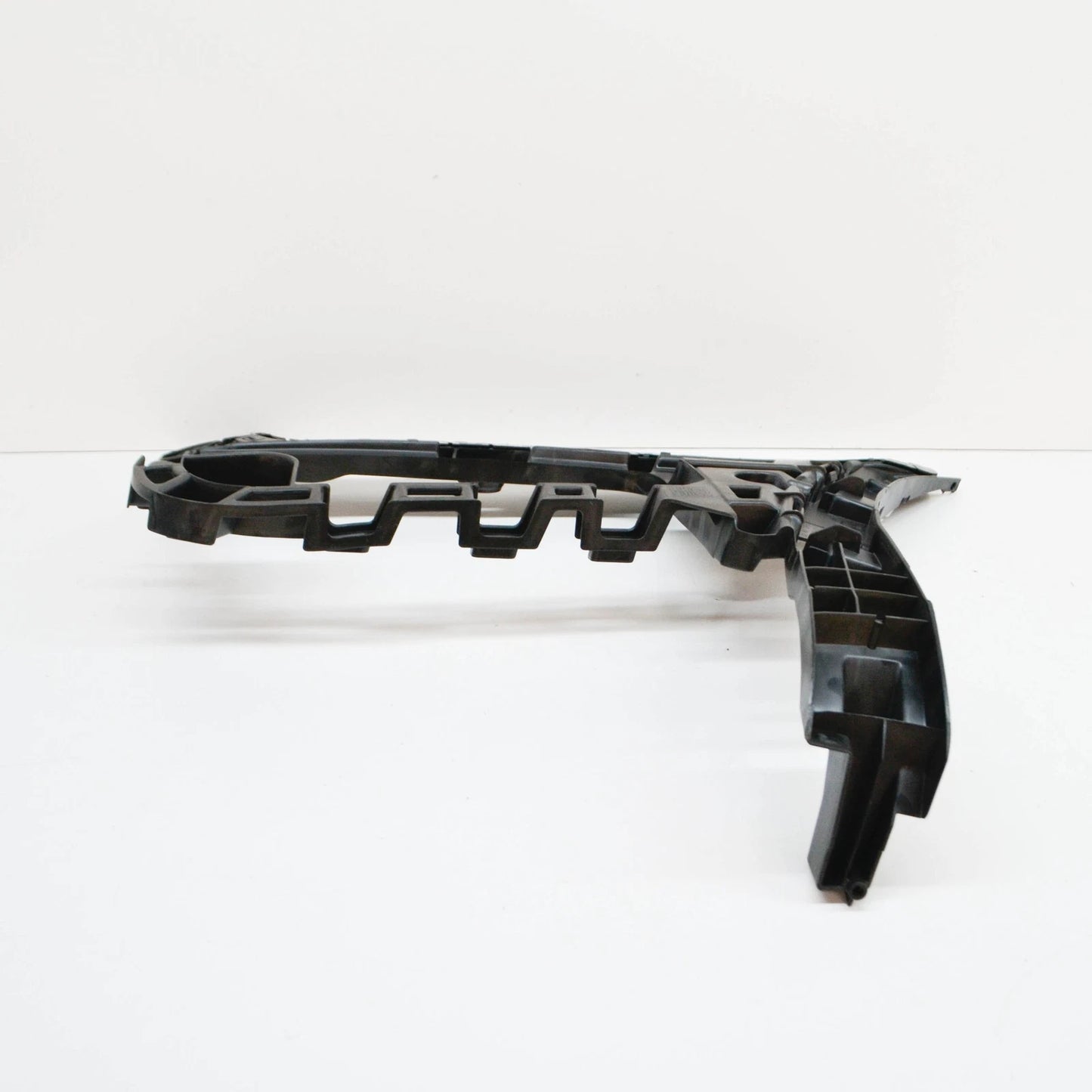 NEW VW PASSAT CC 357 REAR BUMPER RIGHT SIDE SUPPORT BRACKET 3C8807376B