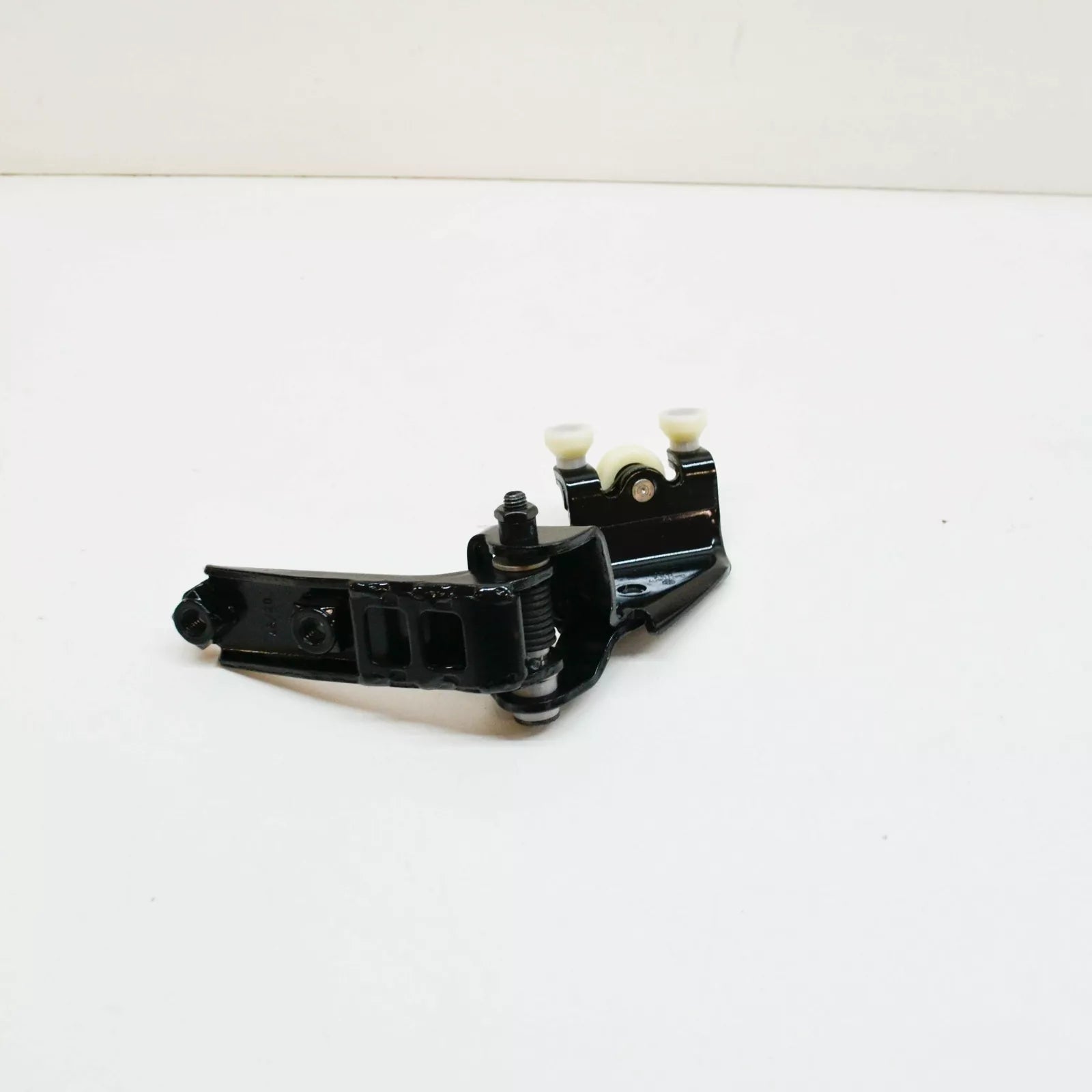 NEW VOLKSWAGEN TRANSPORTER T5 SLIDING DOOR LEFT HINGE 7E0843335A