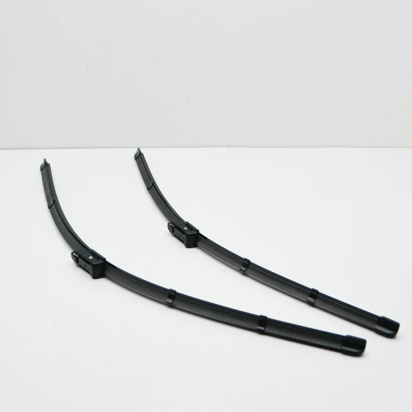 NEW MERCEDES-BENZ GL-CLASS X166 FRONT WIPER ARMS LHD A166820104528 ORIGINAL