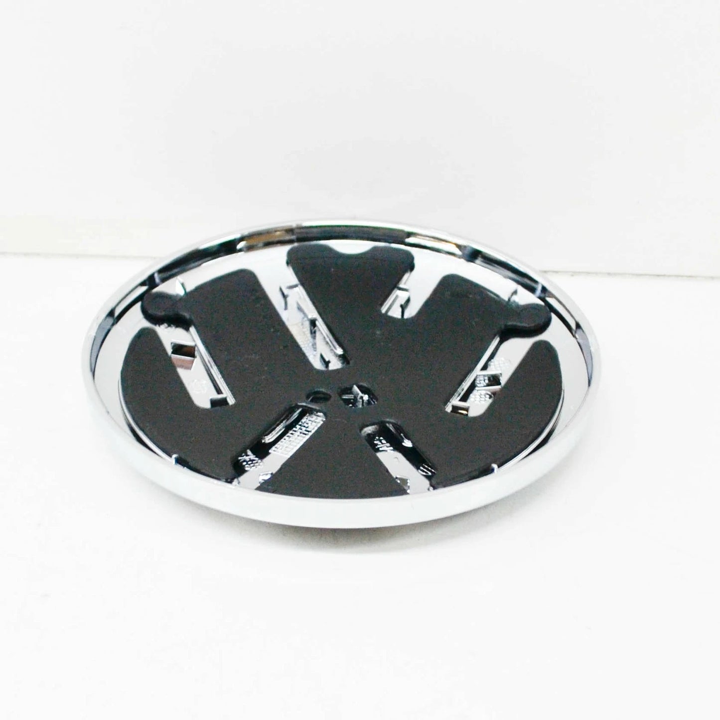 NEW VOLKSWAGEN POLO 6R MK5 REAR EMBLEM BADGE 6C0853617