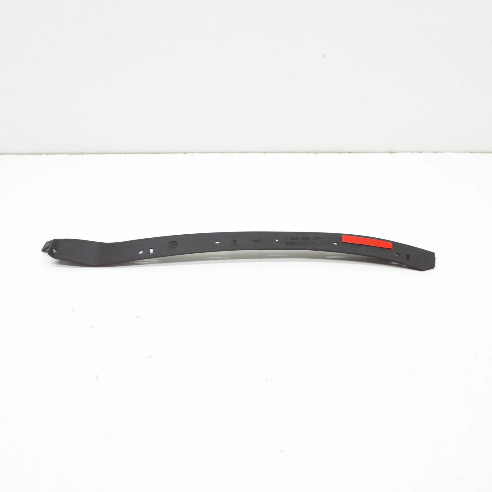 NEW VOLKSWAGEN TIGUAN AD FRONT RIGHT HEADLIGHT SIDE SEAL 5NA941120B ORIGINAL