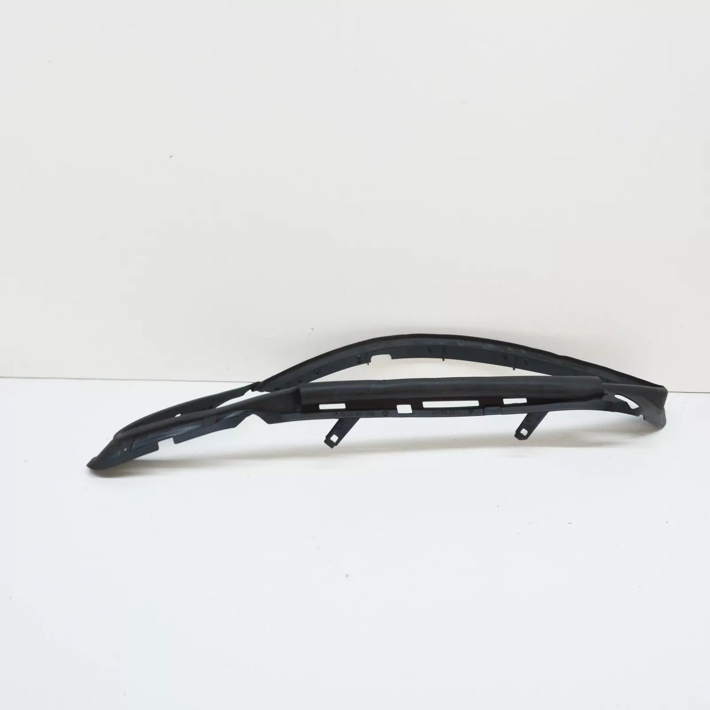 NEW MERCEDES BENZ S W221 FRONT LEFT HEADLIGHT SEAL A2218260158 ORIGINAL